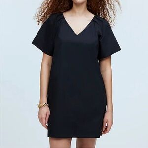 NWT Madewell Black poplin Sheath Mini Dress V-Neck with puff sleeves